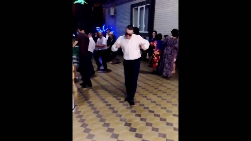 Танцор диско