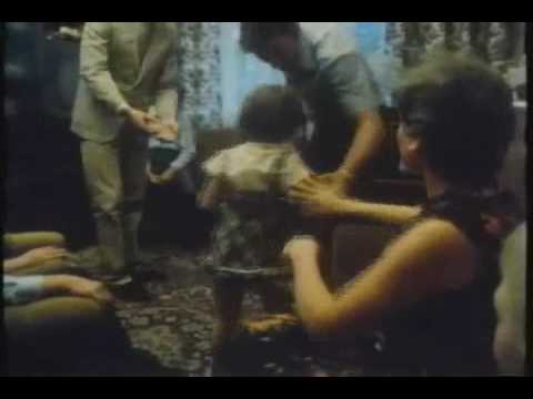 Wayne Gretzky visits Tretyak in 1983